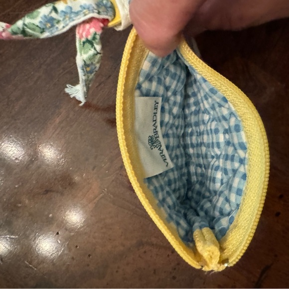 Summertime Tote blue/yellow. Tote, small zippered pouch, and glass case. - Picture 5 of 5